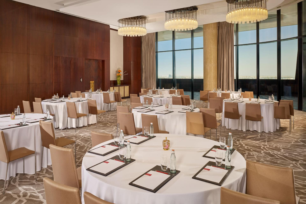 مناسبتك على أصولها… مع الخط الرقمي